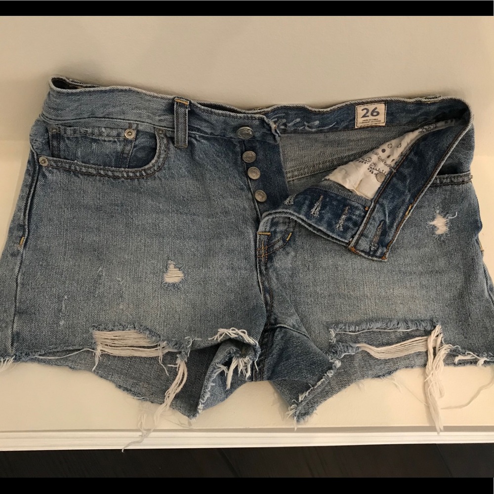 FREE PEOPLE Sofia distressed denim shorts - Picture 7 of 11